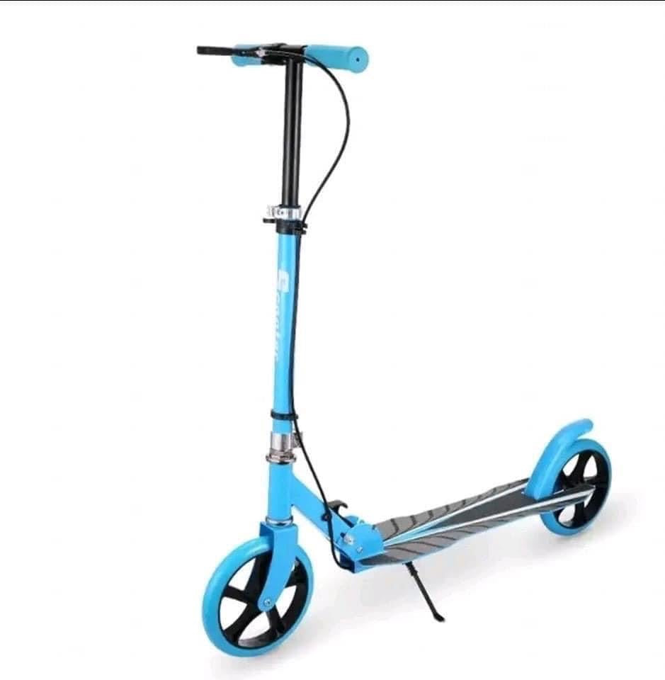 Trottinette Pliable pour l'épanouissement des tout petits.