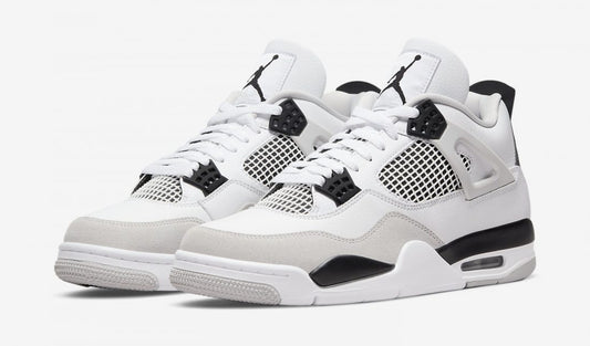 Air Jordan 4 « Military Black »