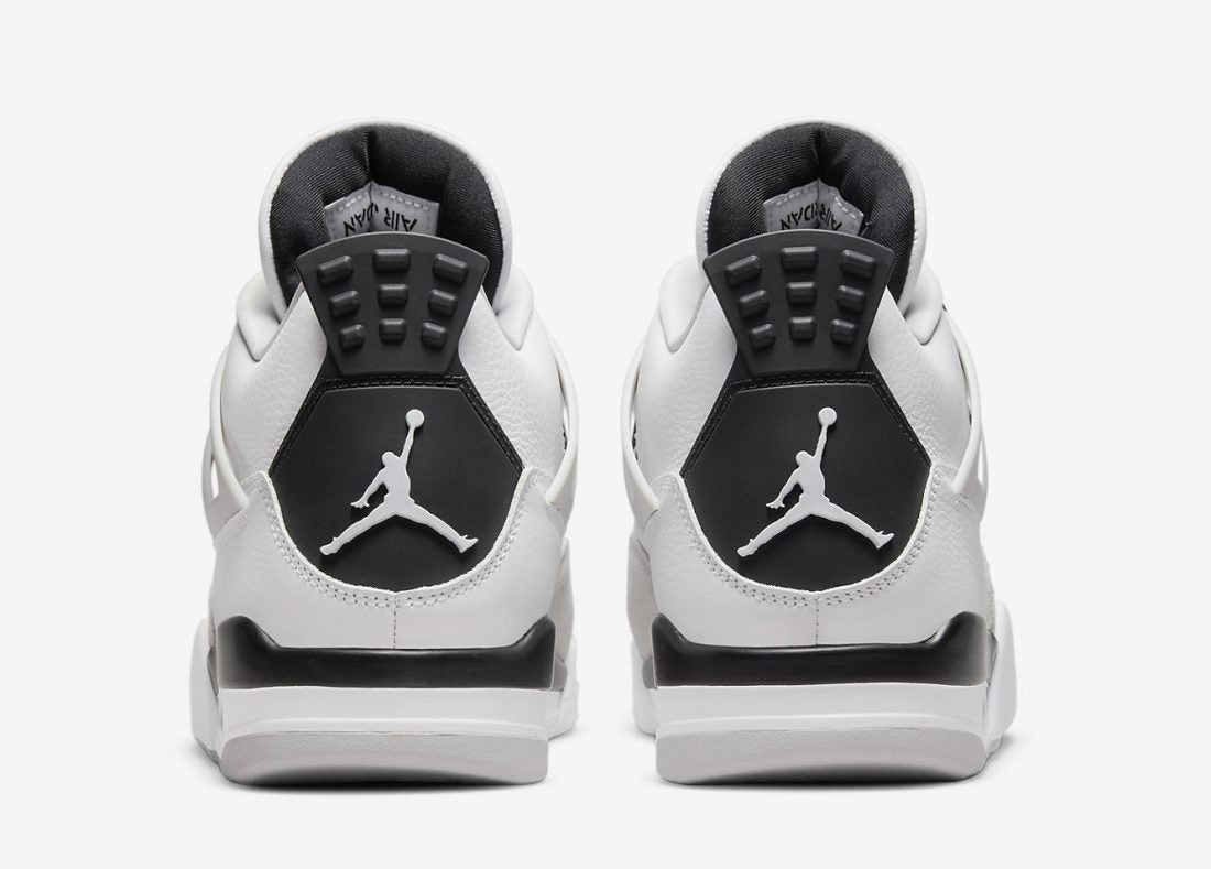 Air Jordan 4 « Military Black »