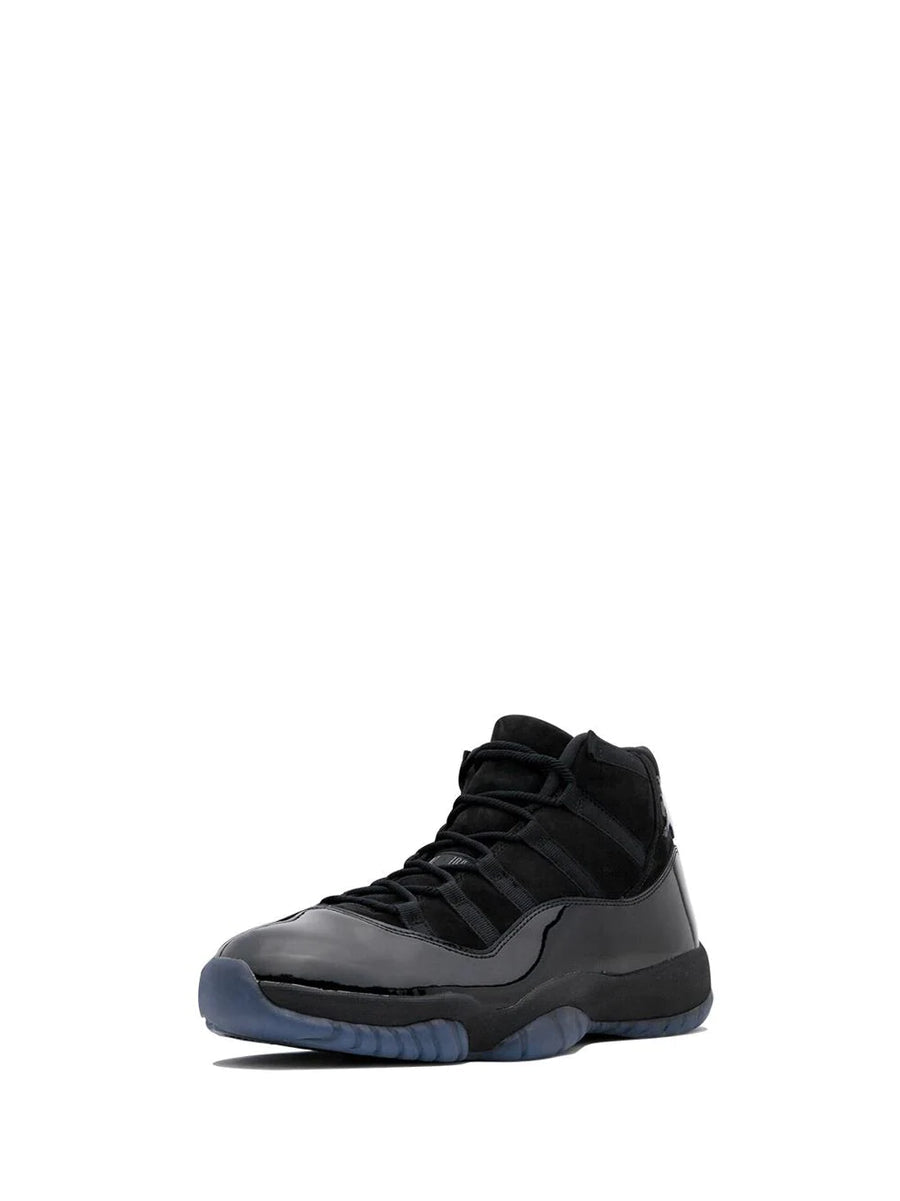 Air Jordan 11 Cap and Gown.