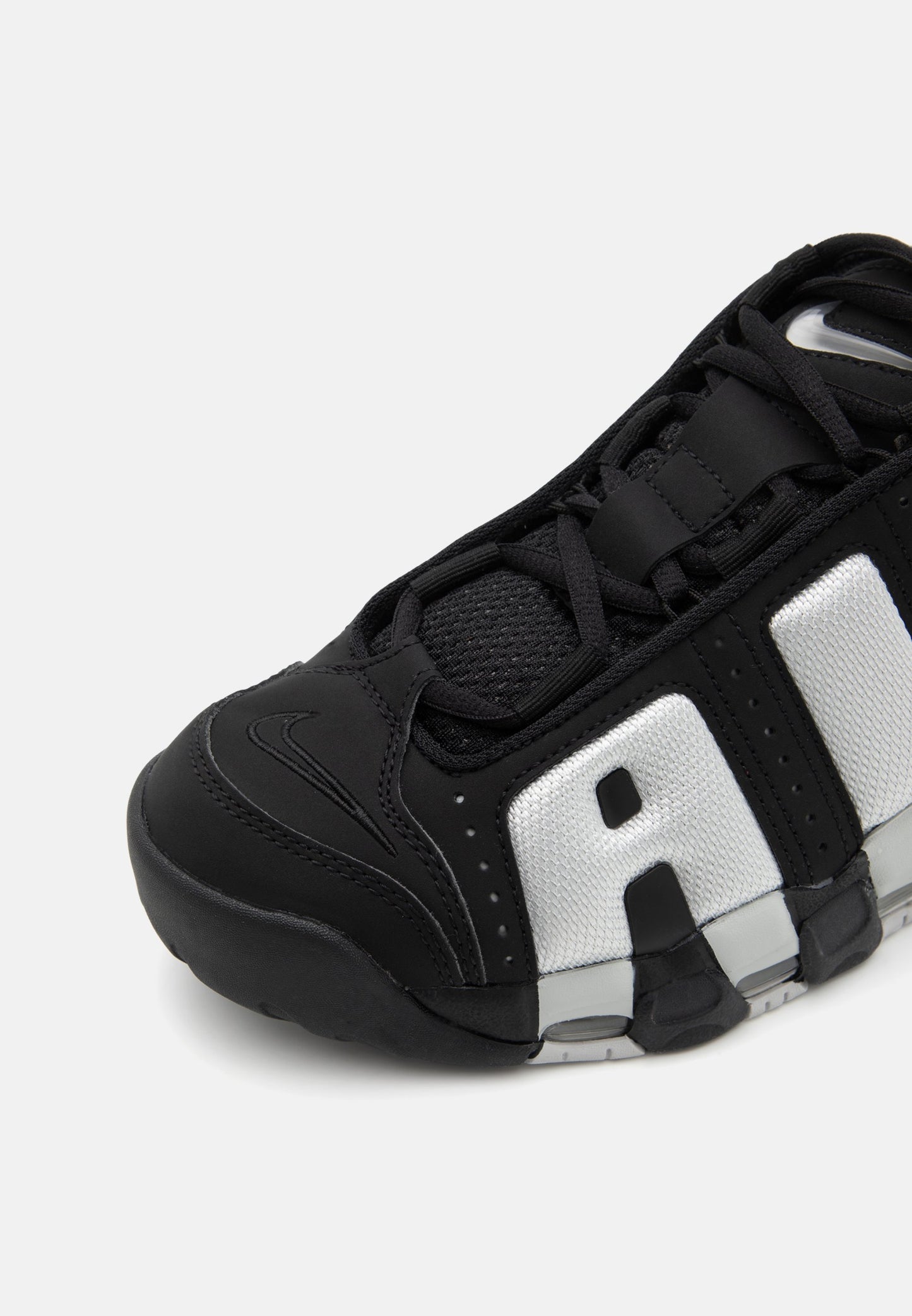 Nike Sportswear
AIR MORE UPTEMPO LOW