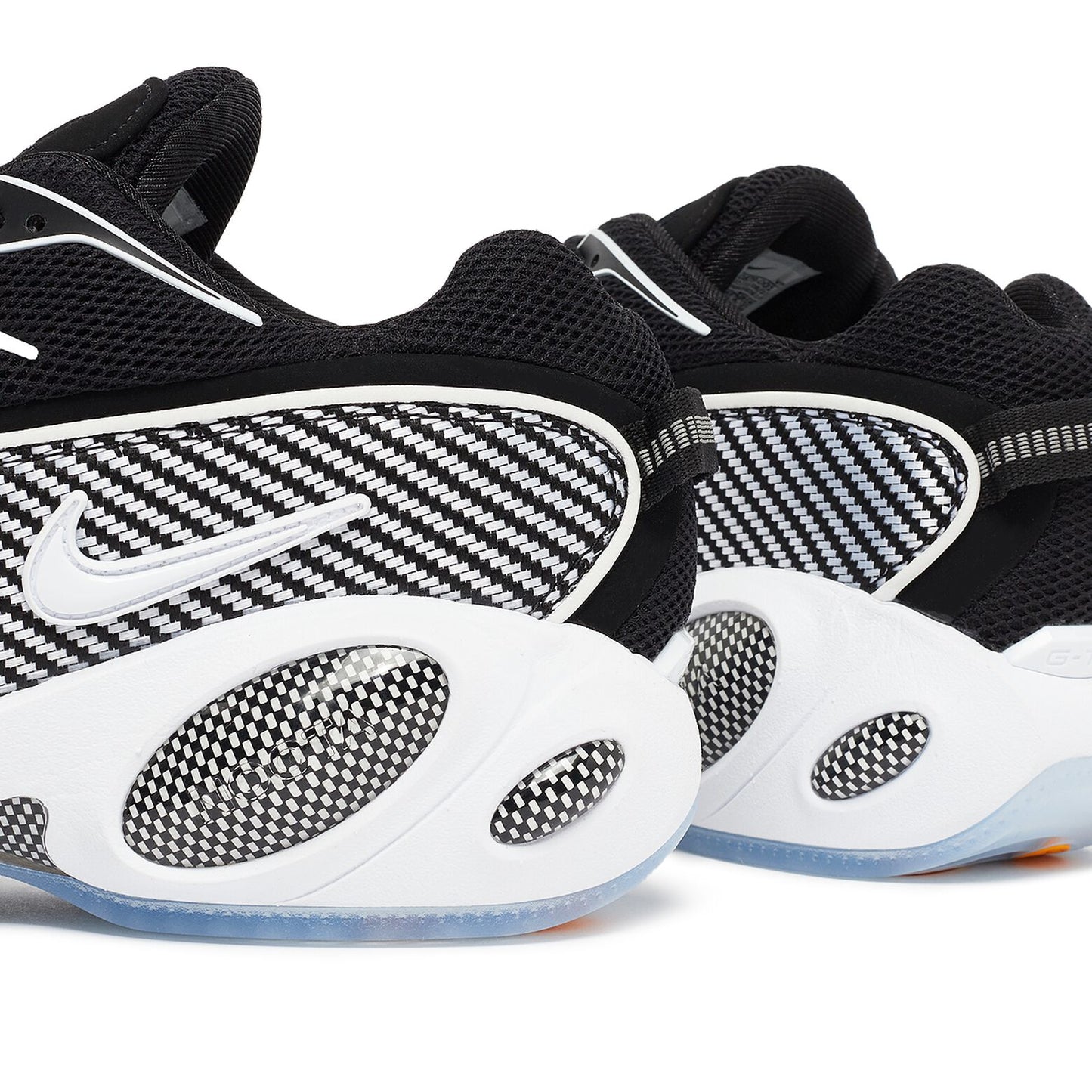NIKE
Nocta Glide black White