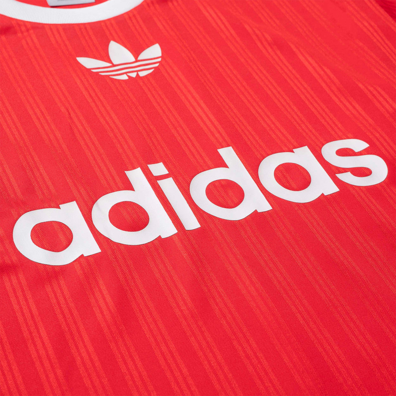 Adidas T-shirt Adicolor Red /White