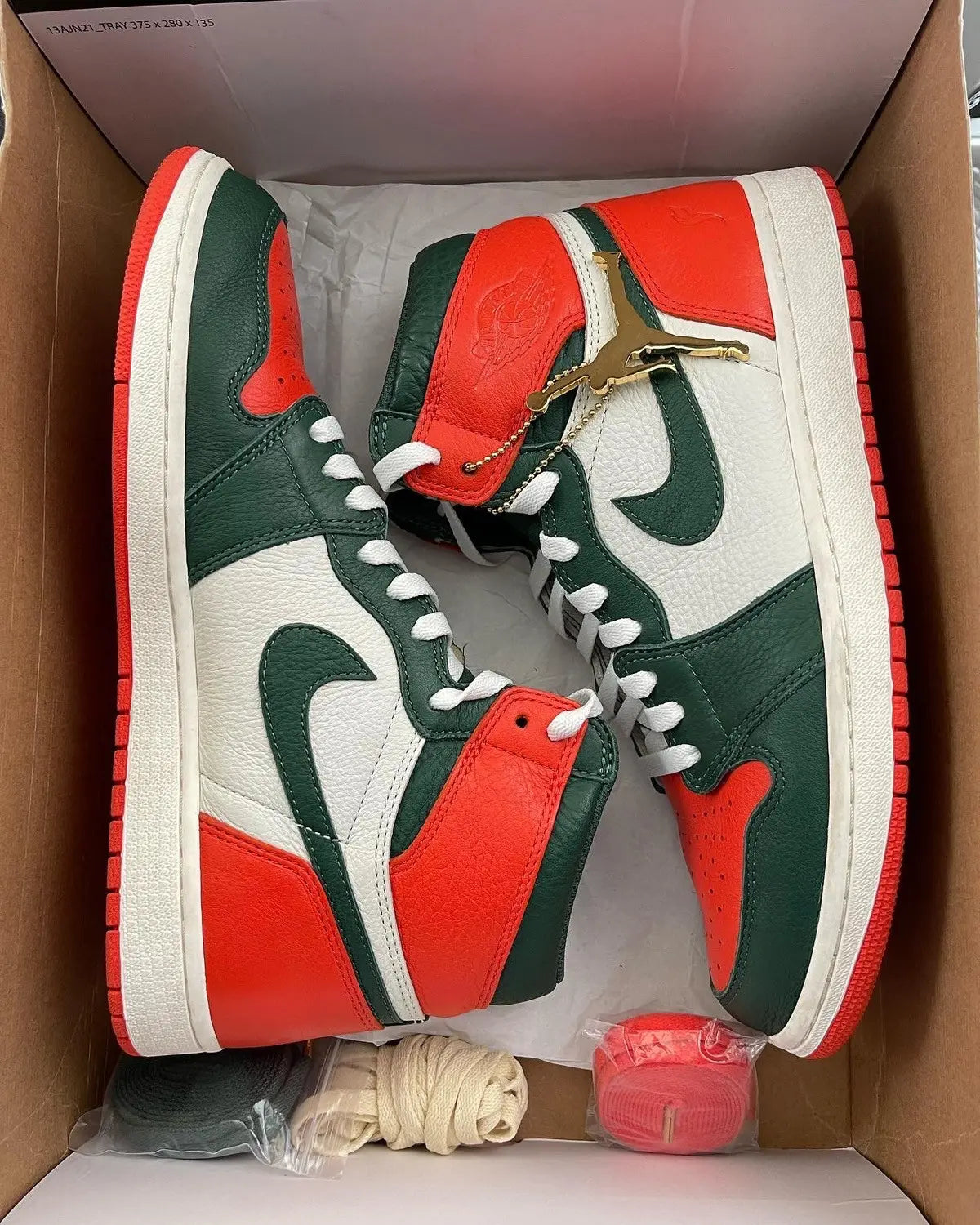 SOLEFLY X AIR JORDAN 1 RETRO HIGH 'ART BASEL'