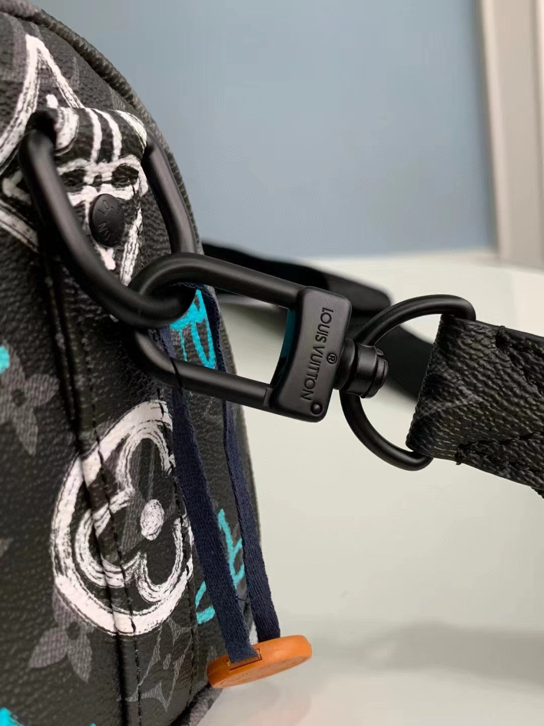 Louis Vuitton KEEPALL BANDOULIÈRE 25