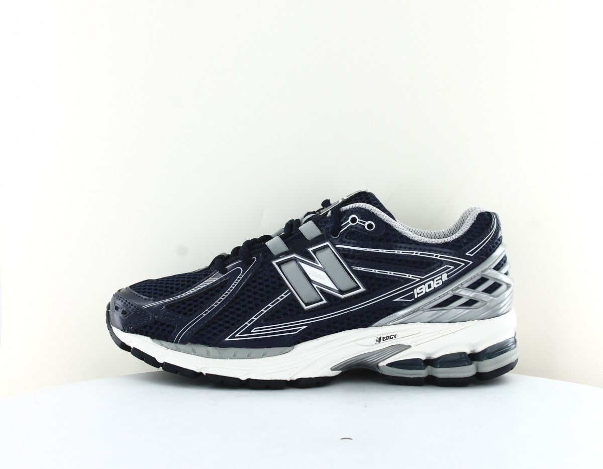 New
Balance 1906
Bleu Marine Argent