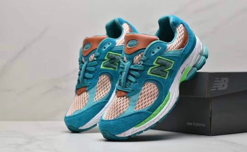 New Balance 2002R