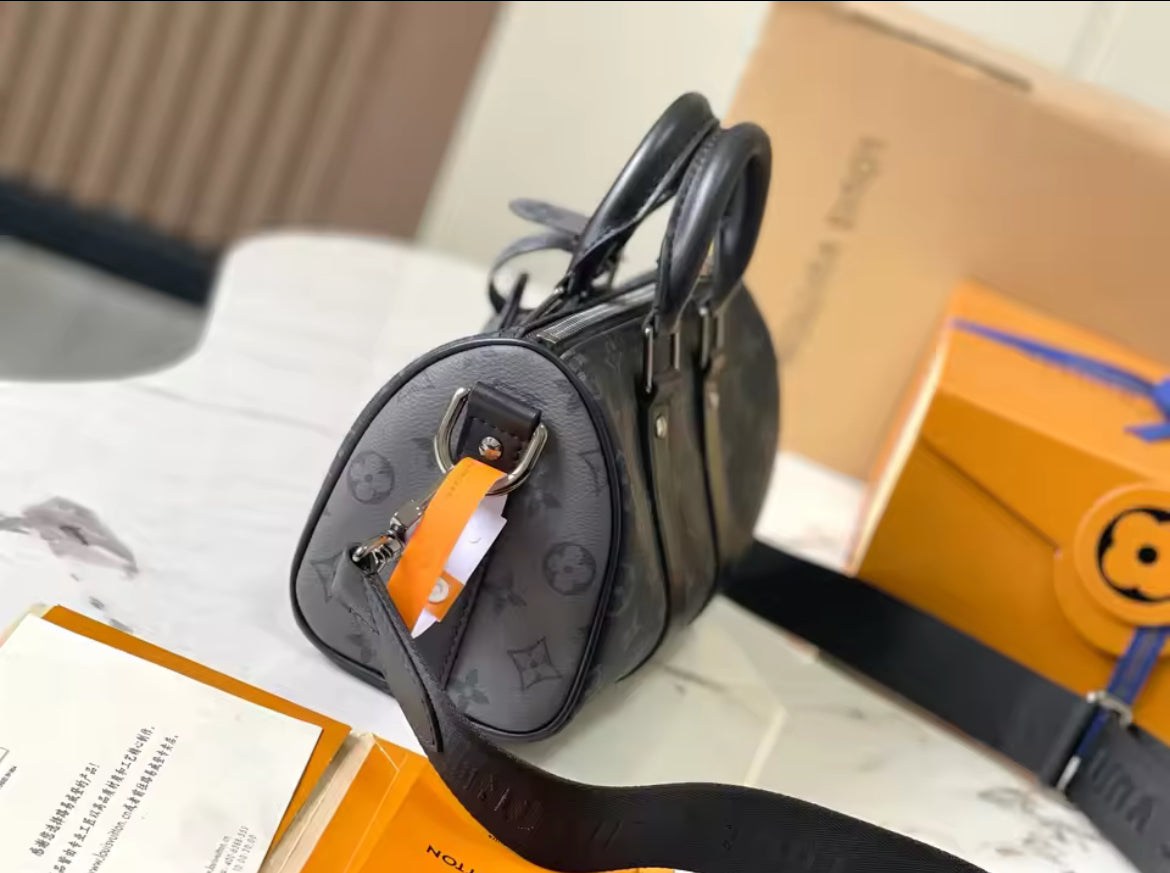 Louis Vuitton Style Keepall , Sacs Hundred Sacs à bandoulière.