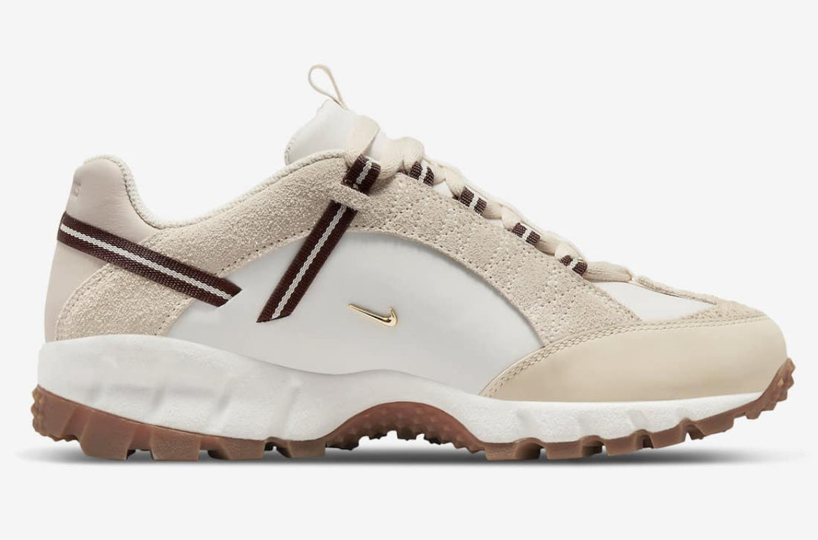 Jacquemus x Nike Air Humara Beige