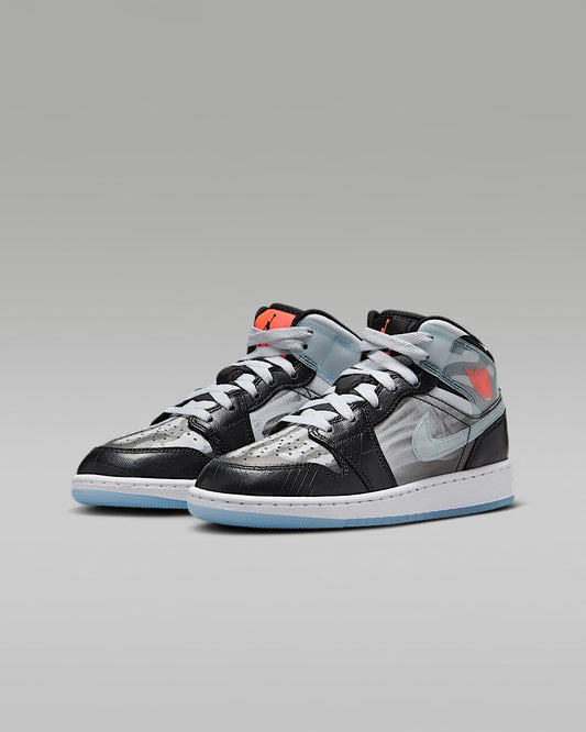 Air Jordan 1 Mid Sneaker School