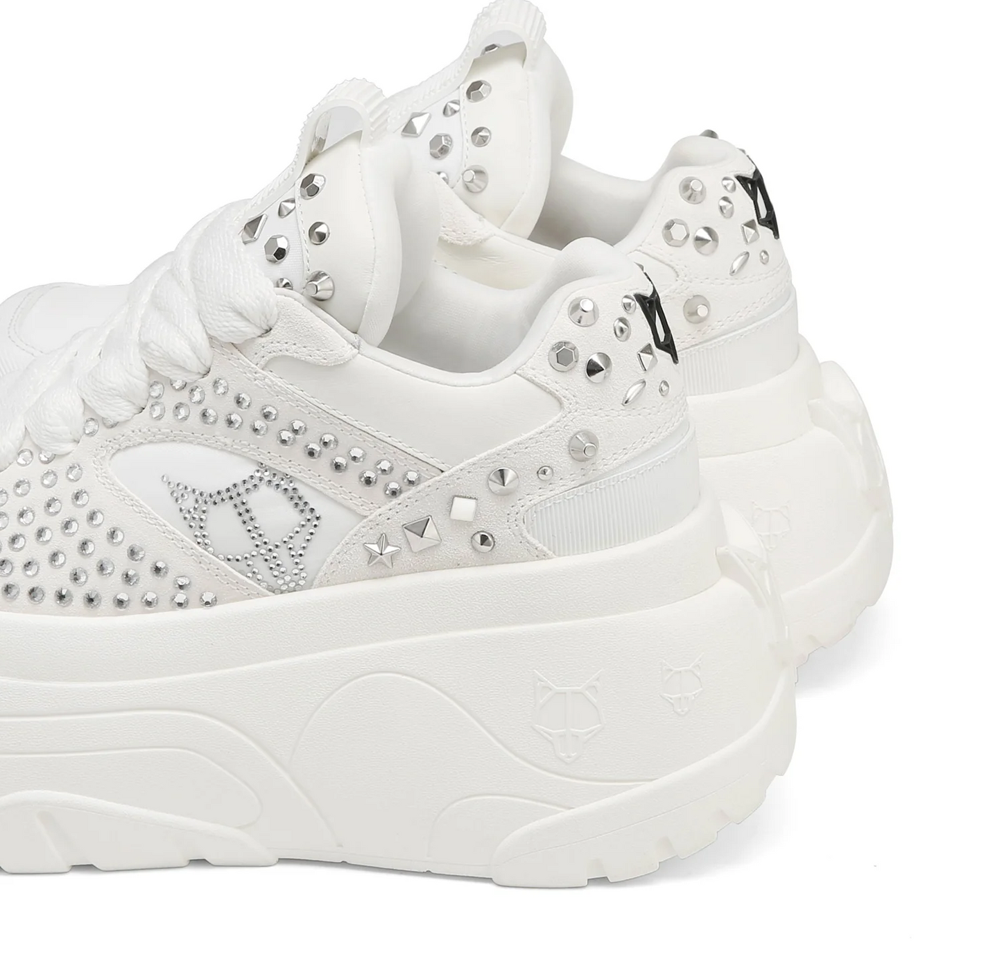 Naked Wolfe Fantasy White