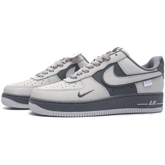 Nike Air Force 1 Low Gris Clair Accents Gris Fonce