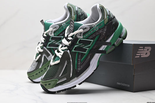 New Balance 1906 Green