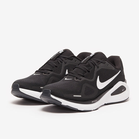 NIKE STRUCTURE 26
Noir/Blanc/Gris Cool/Argent Métallique