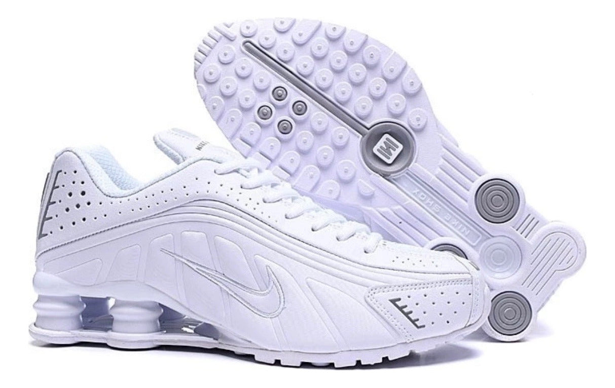 Shox R4 Triple And White
