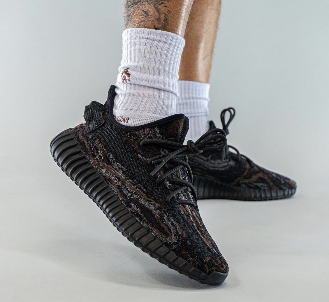 YEEZY BOOST 350 V2 « MX Rock ».