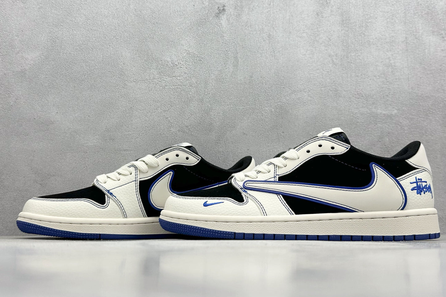 Fragment x Travis Scott x Stussy Air Jordan 1 Low Collaboration Tri-brand Swoosh inversé