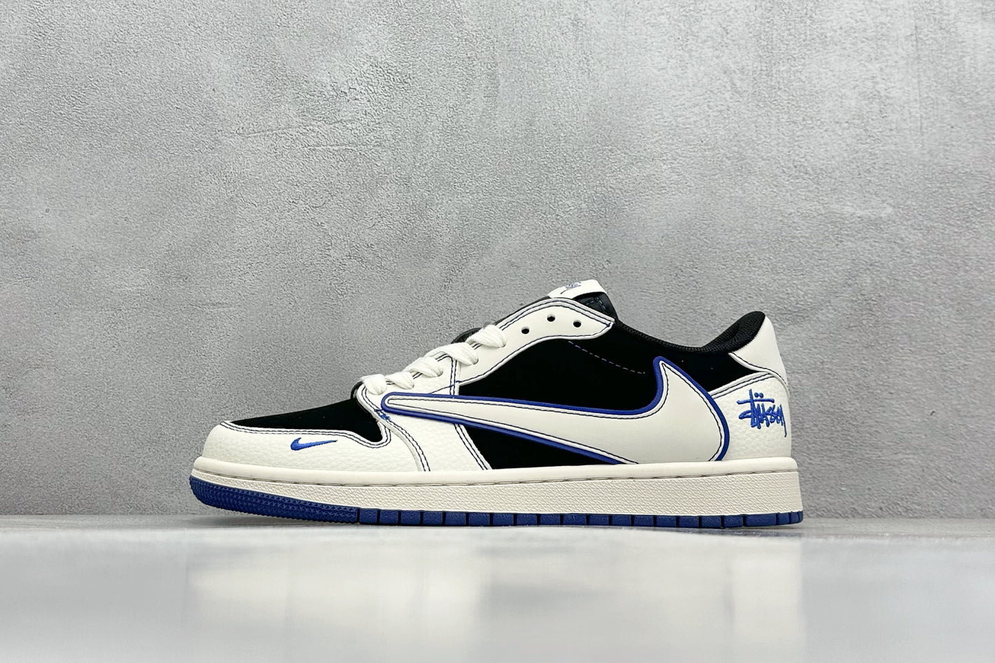 Fragment x Travis Scott x Stussy Air Jordan 1 Low Collaboration Tri-brand Swoosh inversé